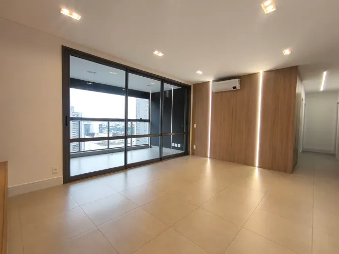 GLÓRIA Apartamento com 3 dormitórios (1 suíte) para locação por R$ 6.950,00 - Gleba Palha