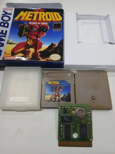 Metroid 2 Return of Samus original Game Boy