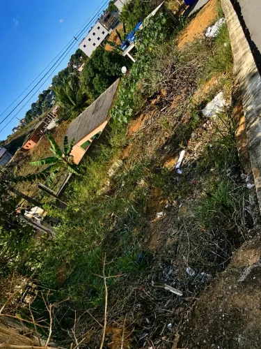 TERRENO 96m² DE ESQUINA - PEGA 3 RUAS!