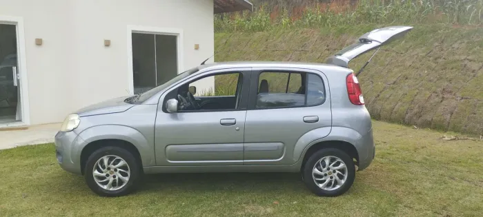 Fiat Uno Vivace/rua 1.0 EVO Fire Flex 8V 5P 2011