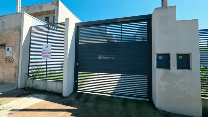 CASA À VENDA NO RESIDENCIAL VENEZA EM APUCARANA.