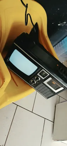 TV, Rádio Am/FM K7 -Sharp 1979
