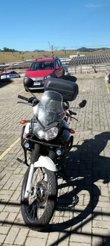 XTZ 250 Ténéré ano 2013 branca