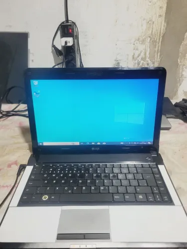 Notebook Login 4GB