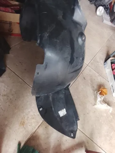 Para Barro dianteiro direito VW Gol Voyage G6