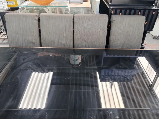 Mesa de jantar com 8 cadeiras 