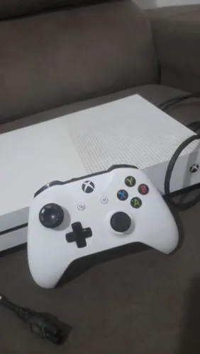 XBOX ONE S 1TB