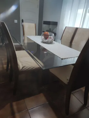 Mesa com 6 lugares