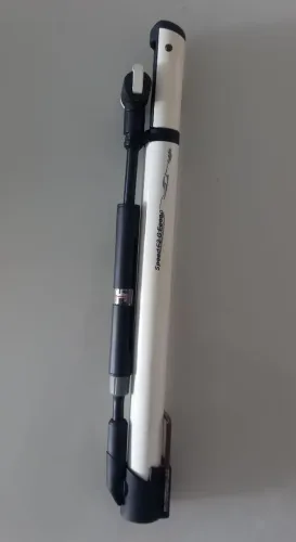 Bomba de Ar AIRACE SPEED F2 ECONO G - Com Manômetro | ALUMÍNIO Polido