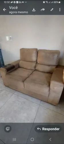 Sofá retrátil e é reclinável