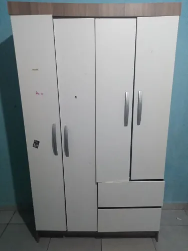 Guarda roupa infantil