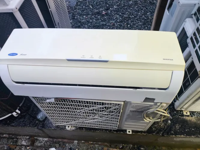 Ar condicionado 9000 btu inverter.