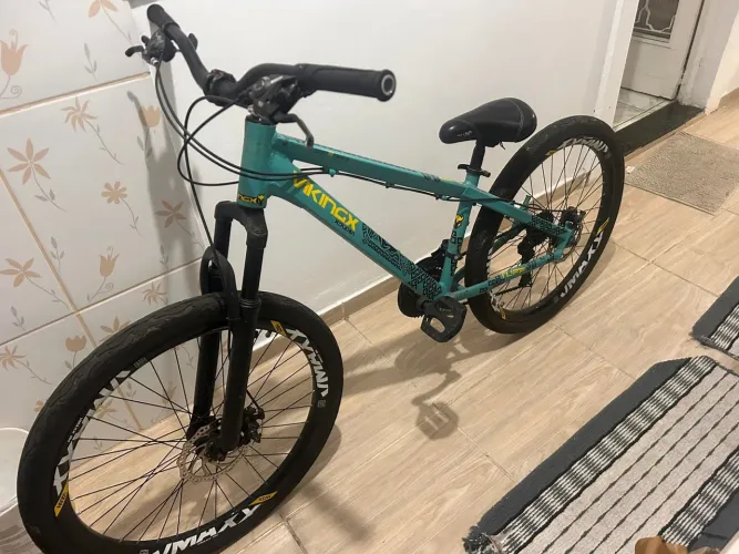 Vende -se bicicleta viking aro 26