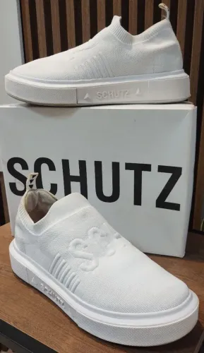 Tênis Schutz 37 