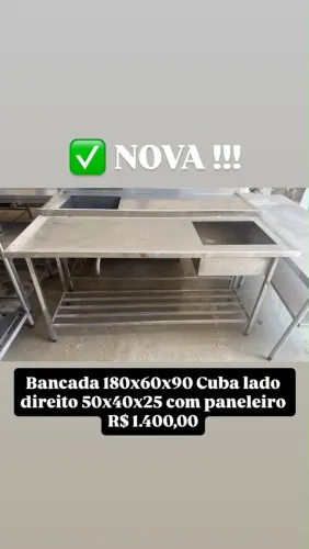 Mesa inox com Cuba