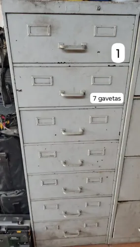 Arquivos com gavetas (no estado)