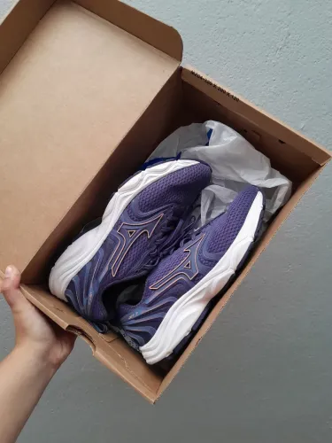 Tênis Feminino Mizuno - novo e original 