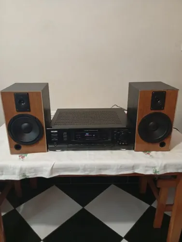 Caixas acústicas bookshelf e receiver Philips - Aceito troca(LEIA)