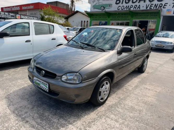 Chevrolet Corsa SED Class.super 1.0/1.0 Flexpower (álcool) 2005