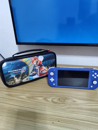 Nintendo Switch lite Bloqueado 32gb + Case - Aceito envio