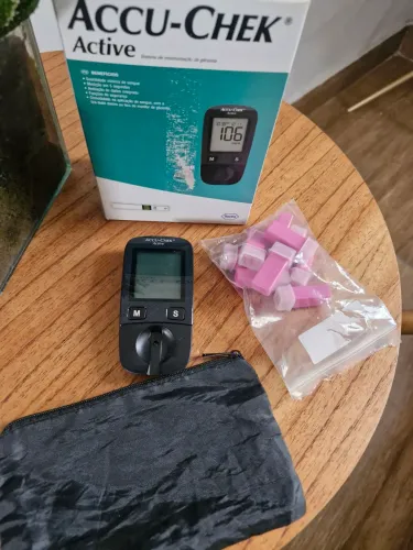 Aparelho de Glicemia ACCU Chek