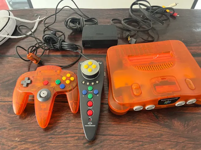 Nintendo 64 Tangerina