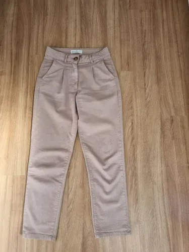 Calça em sarja importada PRIMARK modelo Chino tam. 38