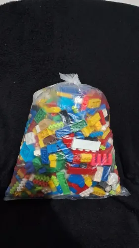 Blocos de Montar Diversos: Lego, Mega Blocks, Playmobil  e Outros- Usado