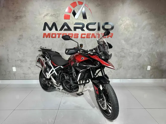 gt pro 900 triumph 2025 Aceito sua moto como entrada