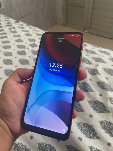 Vendo celular motorola E7 power