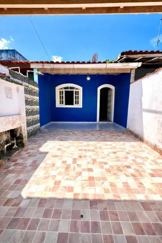 Casa à Venda na praia do Massaguaçu em Caraguatatuba
