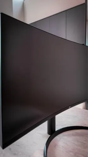 Monitor LG 34?
