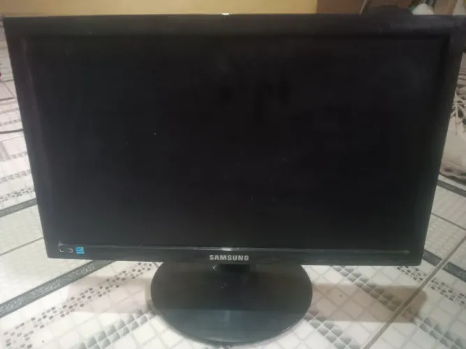 Monitor Samsung 60hz com DEFEITO