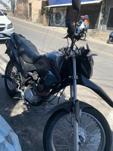 Vendo 1200 aceito proposta pintura nova 
