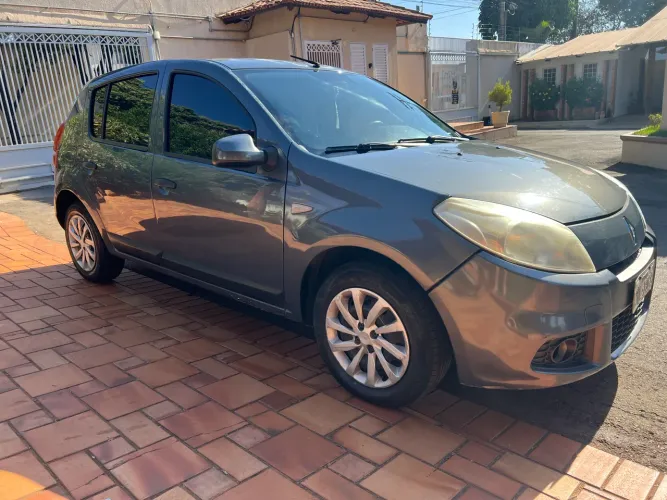 Renault Sandero Expression Hi-flex 1.6 8V 5P 2012