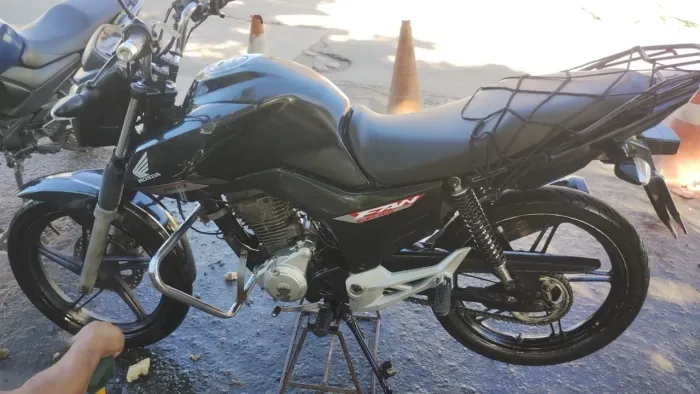 Moto a venda no precinho 