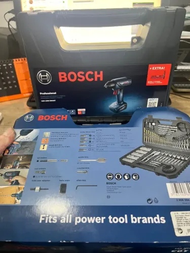 Furadeira Parafusadeira Sem Fio De 6mm Bosch Gsr 1000 Smart C/ Maleta + Jogo Kit Pontas