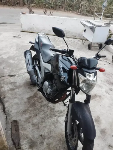 Fazer 250