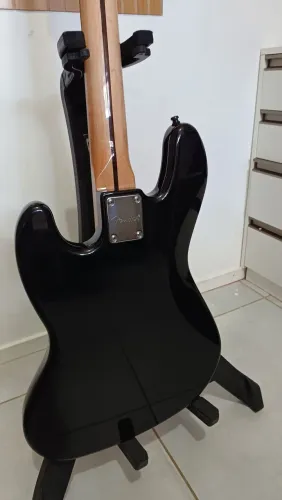 Baixo Fender Custom.