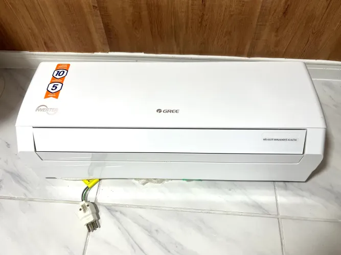 AR CONDICIONADO GREE INVERTER 9 MIL BTUs