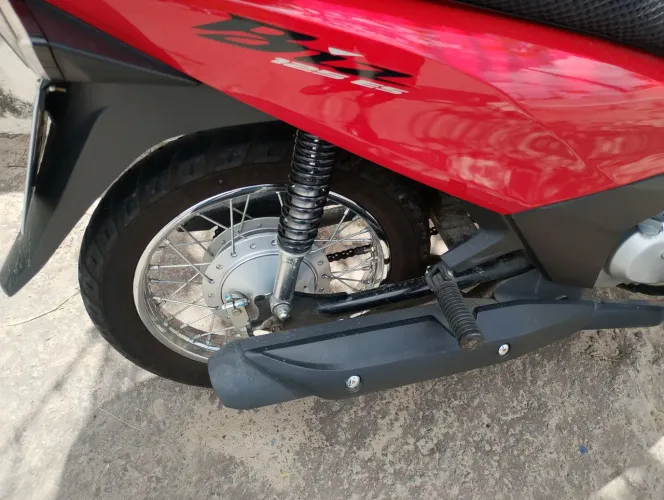 Vendo essa excelente moto biz 2026/2026 valor 15.500 reais