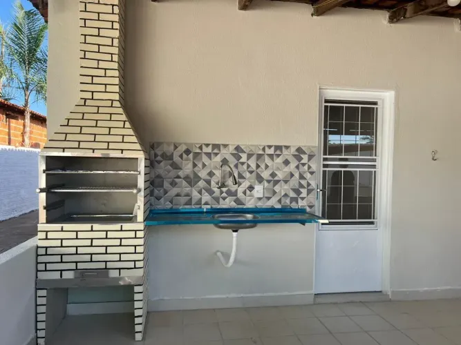 Casa Forrada/Amplo Quintal/Varanda C/Churrasqueira-110m²- 2Quartos Sd 1 Suíte- Real Parque