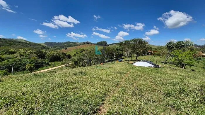 SÍTIO FORMADO COM 2 ALQUEIRES À VENDA EM LAGOINHA-SP