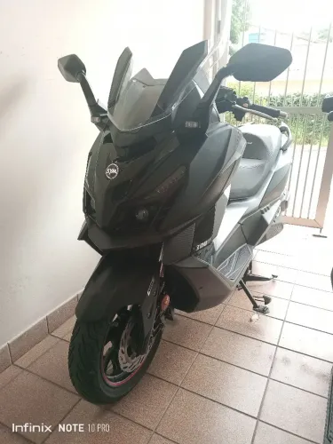 CRUISYM 300 IMPECÁVEL 