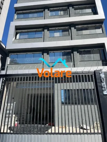 Prédio comercial para locação na Vila Osasco, com 08 vagas de garagem e 583m² de área. Con