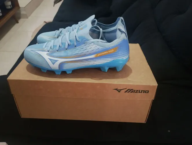 Chuteira mizuno