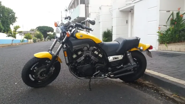 YAMAHA V-MAX 1200