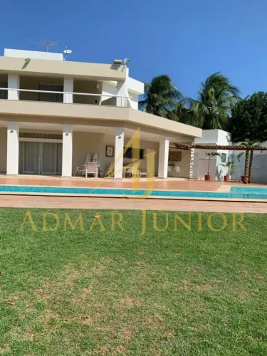 CASA DE ALTO PADRÃO MOBILIADO À VENDA EM CONDOMÍNIO FECHADO EM PIATÃ | SALVADOR | 4 SUÍTES