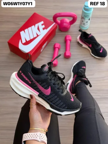 Tênis feminino esportivo Nike mega confortável