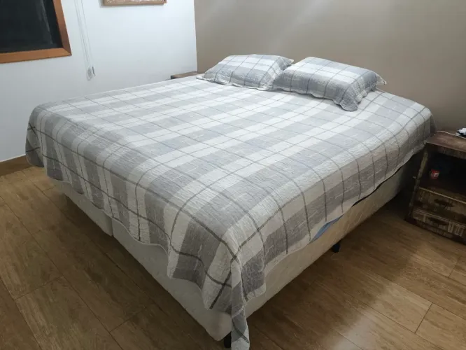 Cama box Queen Castor
